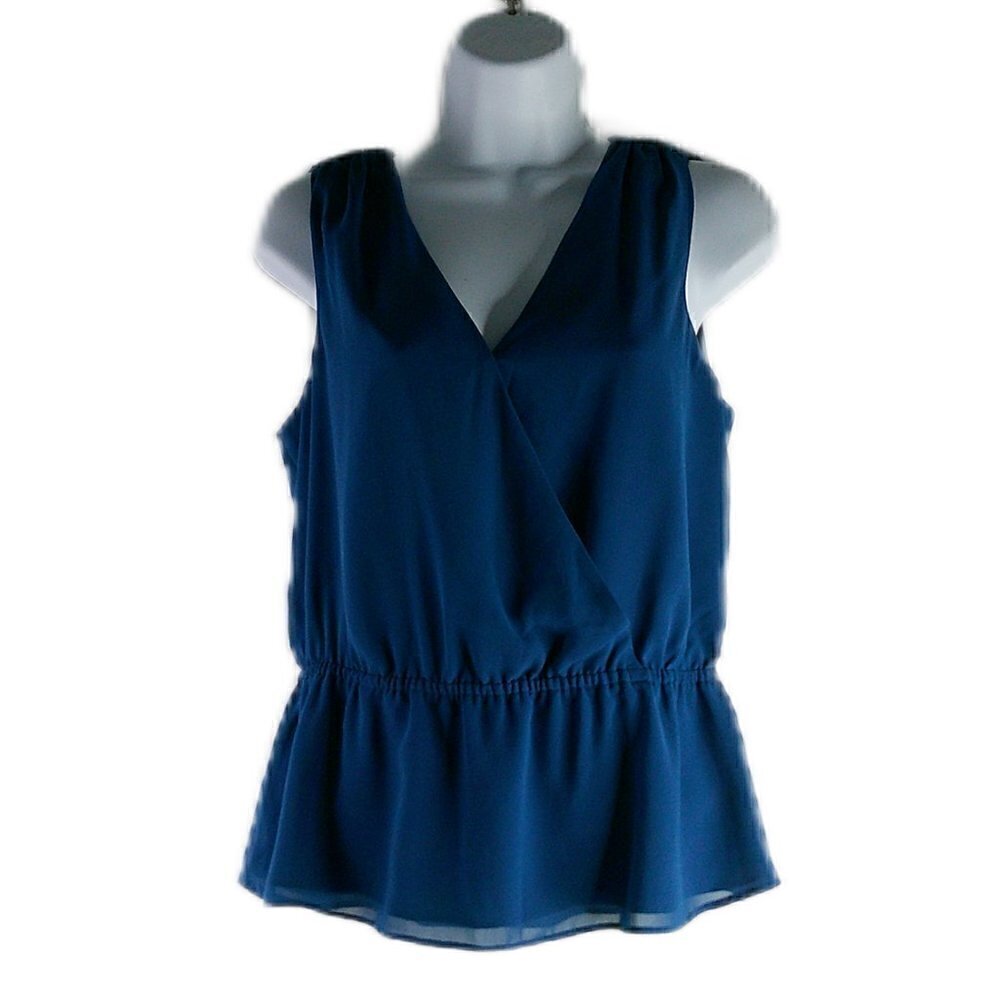Banana Republic - Double V Sleeveless Top - Size Small